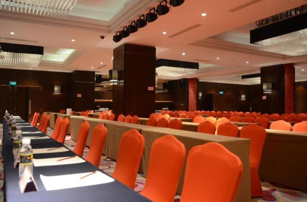 Wyndham Garden Hotel Lingshui  Esterno foto